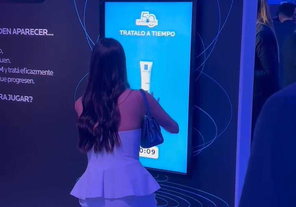 Juego Interactivo Effaclar | La Roche-Posay